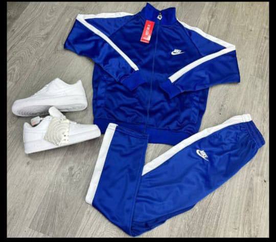 Conjunto de sudadera Nike T9B